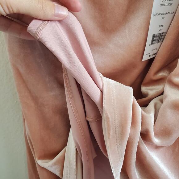 BNWT French Connection Aurore Velvet Top - Picture 5 of 6